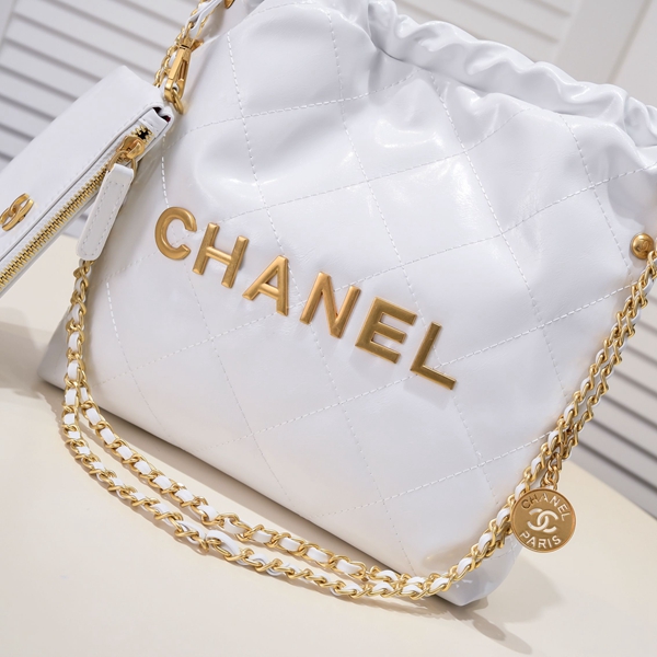 シャネルバッグ素材ディテール